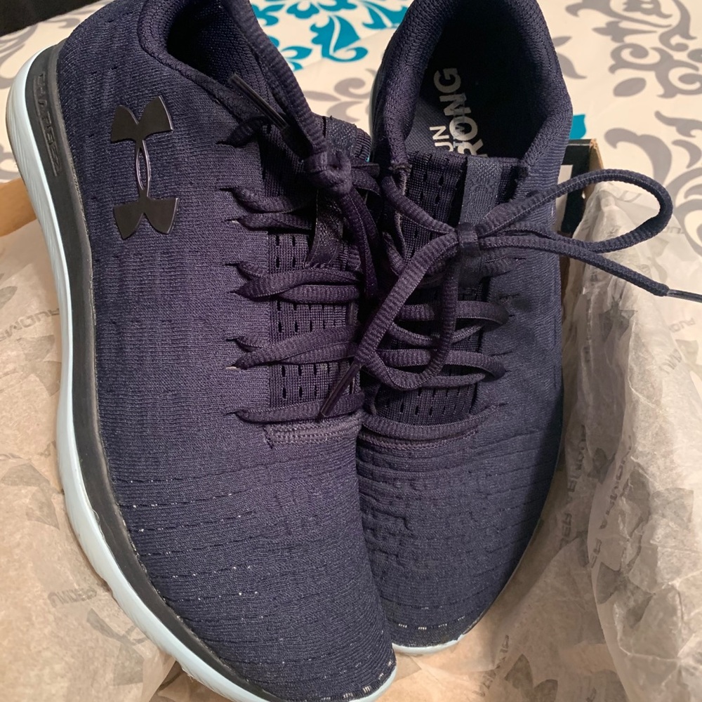 Under Armour Women’s Slingflex